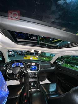 کرایسلەر 300